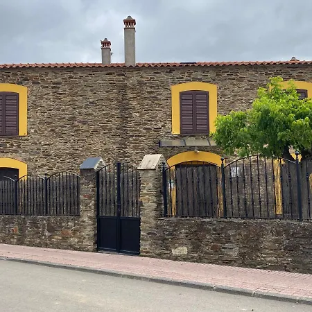 La Casa Grande De Adolfo Casa rural La Codosera